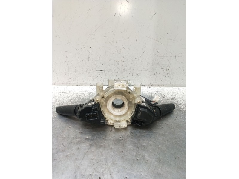 Recambio de mando luces para nissan terrano/terrano.ii (r20) luxury referencia OEM IAM 255602X800  