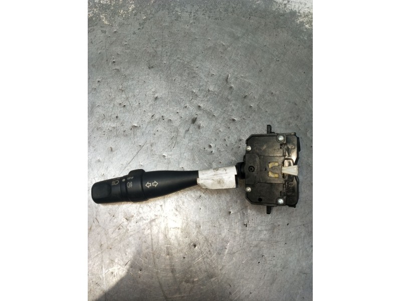 Recambio de mando luces para nissan serena (c23m) 2.3 invitation d referencia OEM IAM   