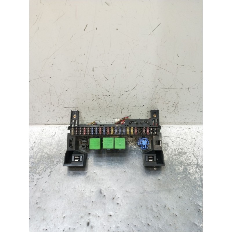 Recambio de caja reles / fusibles para nissan cabstar e (tl_, vl_) 125.35, 125.45 (tl0, vl0) referencia OEM IAM   