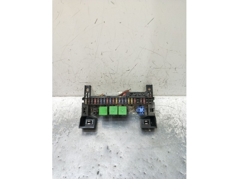 Recambio de caja reles / fusibles para nissan cabstar e (tl_, vl_) 125.35, 125.45 (tl0, vl0) referencia OEM IAM   