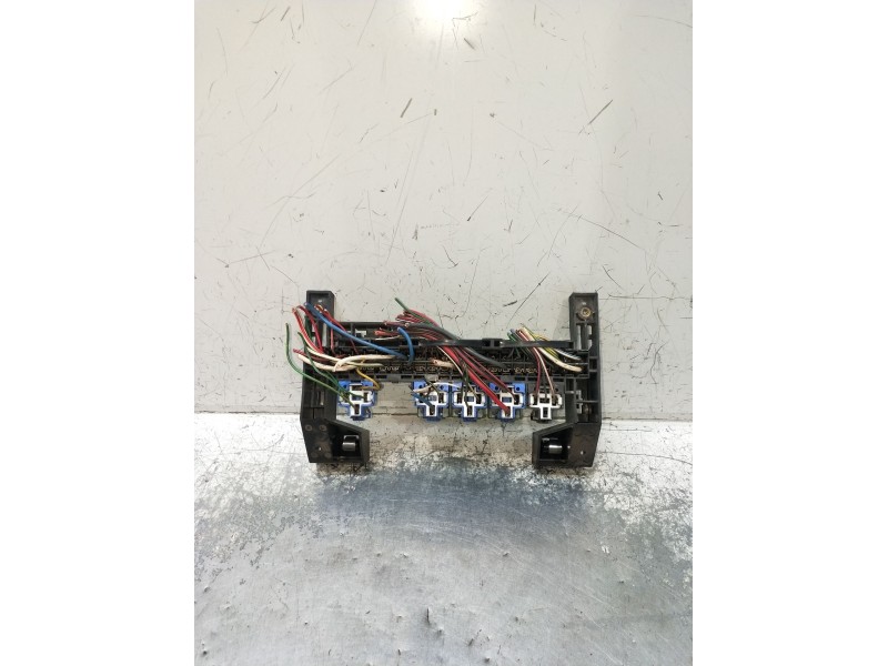 Recambio de caja reles / fusibles para nissan cabstar e (tl_, vl_) 125.35, 125.45 (tl0, vl0) referencia OEM IAM   