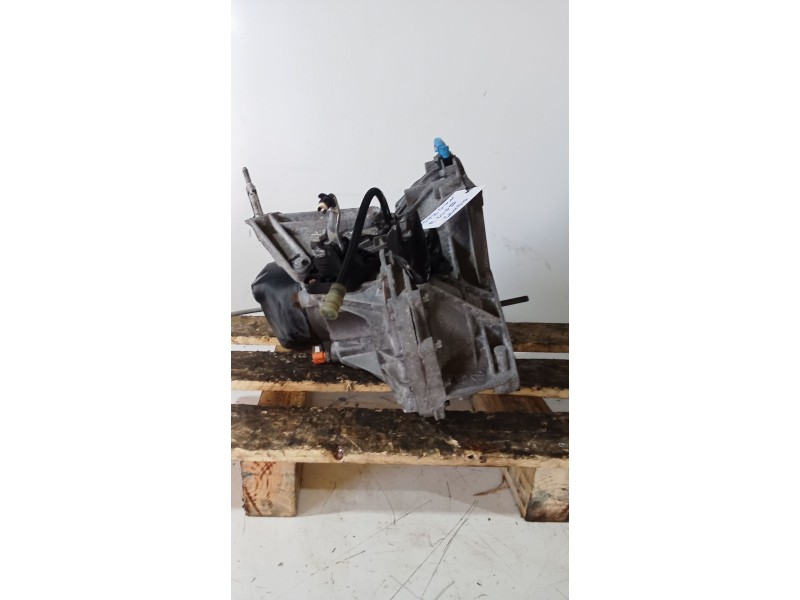 Recambio de caja cambios para renault clio iii exception referencia OEM IAM JH3176 5V R078147