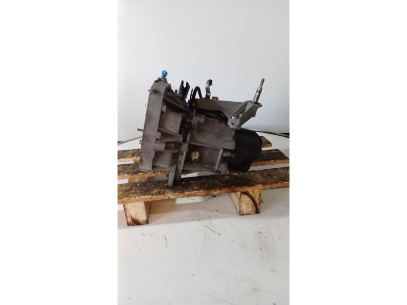 Recambio de caja cambios para renault clio iii exception referencia OEM IAM JH3176 5V R078147