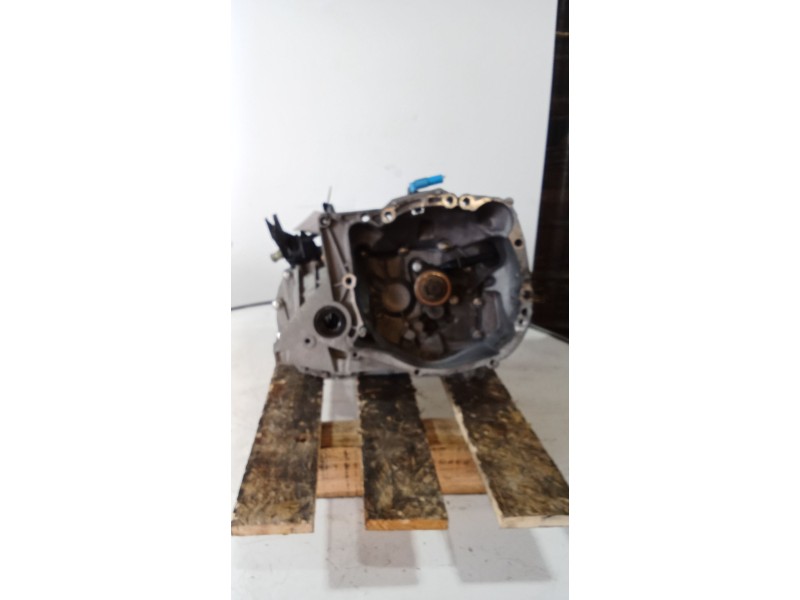 Recambio de caja cambios para renault clio iii exception referencia OEM IAM JH3176 5V R078147