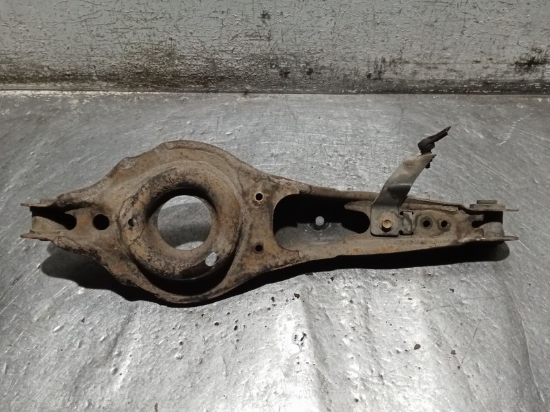Recambio de brazo suspension inferior trasero derecho para mazda 3 lim. (bl) luxury referencia OEM IAM   