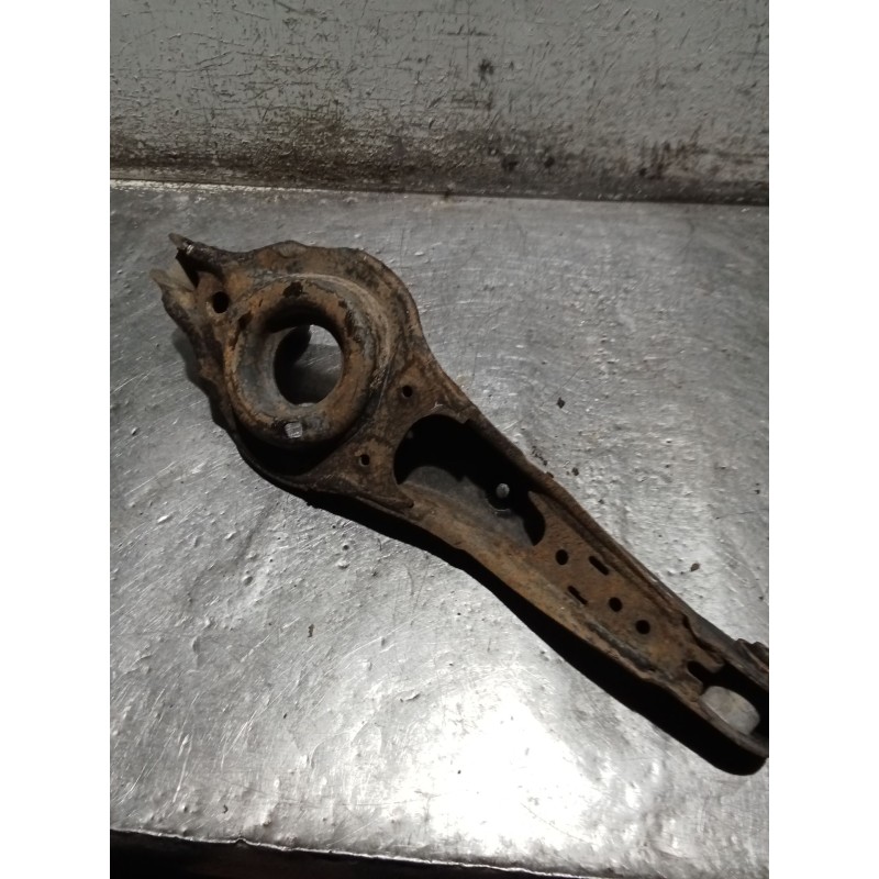 Recambio de brazo suspension inferior trasero izquierdo para mazda 3 lim. (bl) luxury referencia OEM IAM   