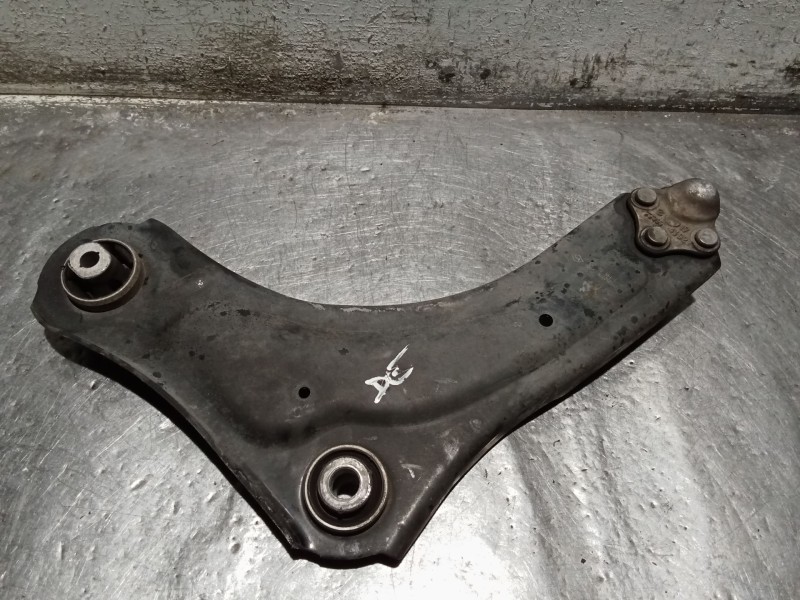 Recambio de brazo suspension inferior delantero derecho para renault megane iii hatchback (bz0/1_, b3_) 1.9 dci (bz0n, bz0j) ref