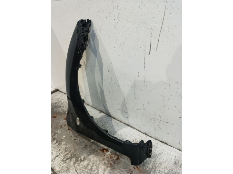 Recambio de aleta delantera derecha para mazda 3 lim. (bl) luxury referencia OEM IAM   