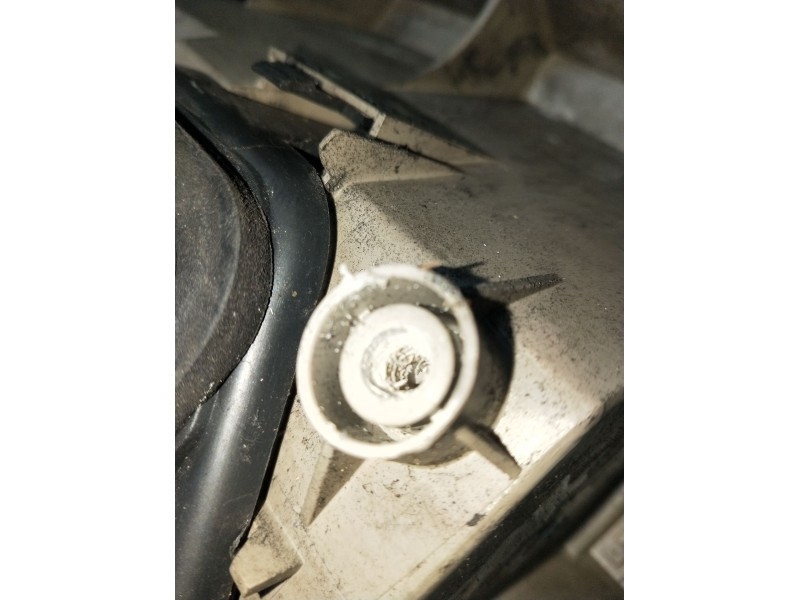 Recambio de piloto trasero derecho para opel zafira a club referencia OEM IAM  VER FOTOS 