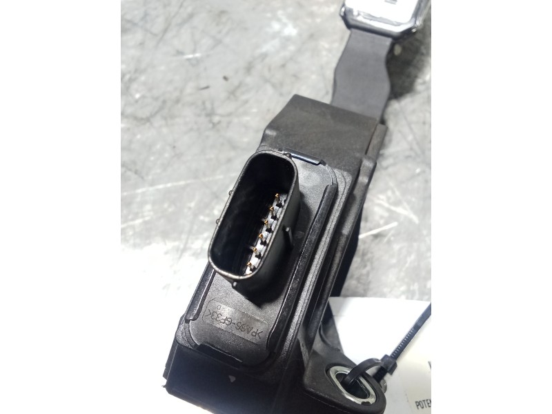 Recambio de potenciometro pedal para toyota auris 1.4 turbodiesel cat referencia OEM IAM 7811002012  