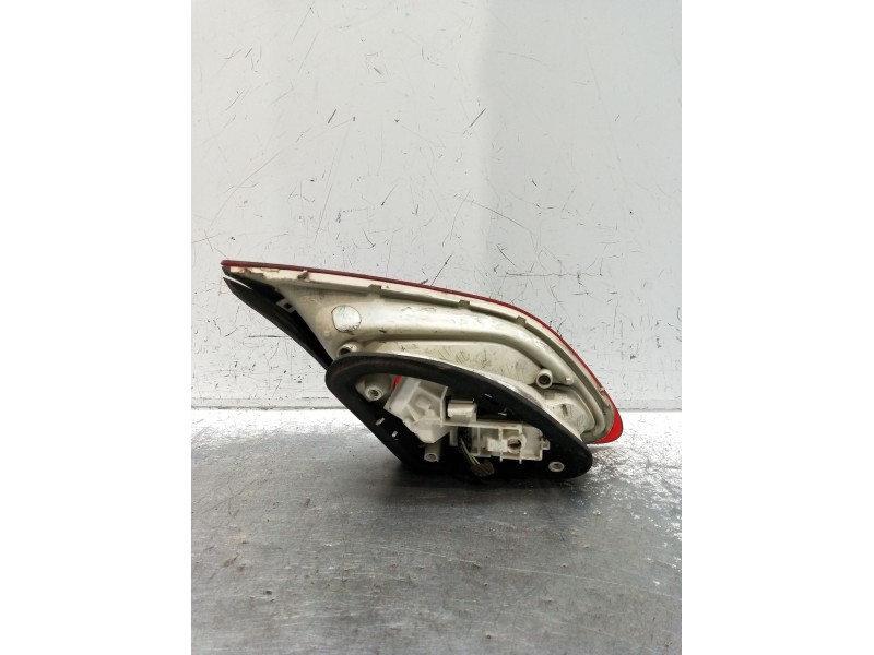 Recambio de piloto trasero derecho interior para opel astra j lim. cosmo referencia OEM IAM   