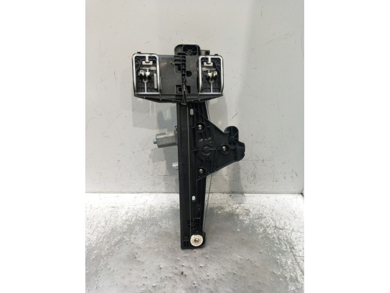 Recambio de elevalunas trasero derecho para peugeot 208 (p2) referencia OEM IAM 982904558000 5P 