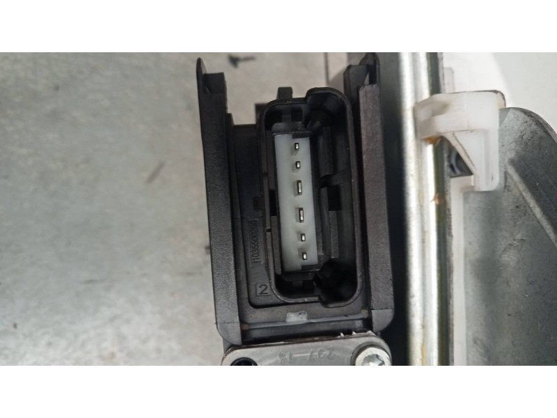 Recambio de elevalunas trasero izquierdo para peugeot 2008 (--.2013) allure referencia OEM IAM 9806088680 9806082280 0130822971