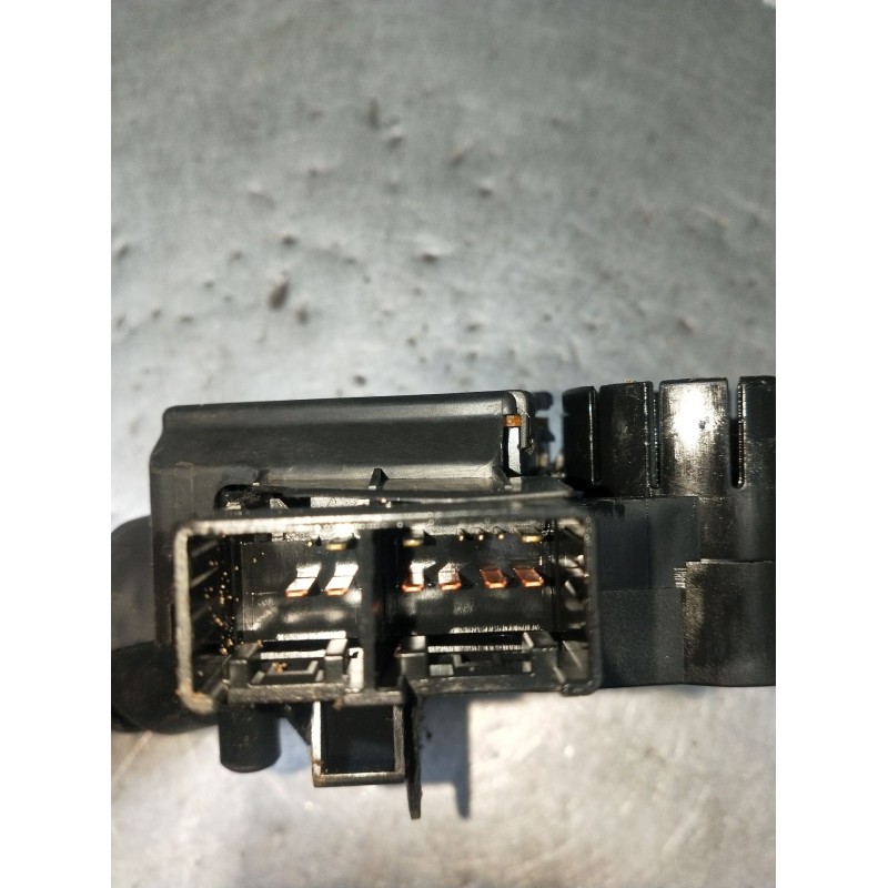 Recambio de mando luces para toyota rav 4 iii (_a3_) 2.2 d 4wd (ala30_) referencia OEM IAM 173832  