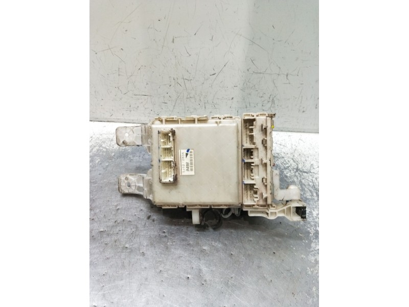 Recambio de caja reles / fusibles para toyota rav 4 iii (_a3_) 2.2 d 4wd (ala30_) referencia OEM IAM 5J122036  