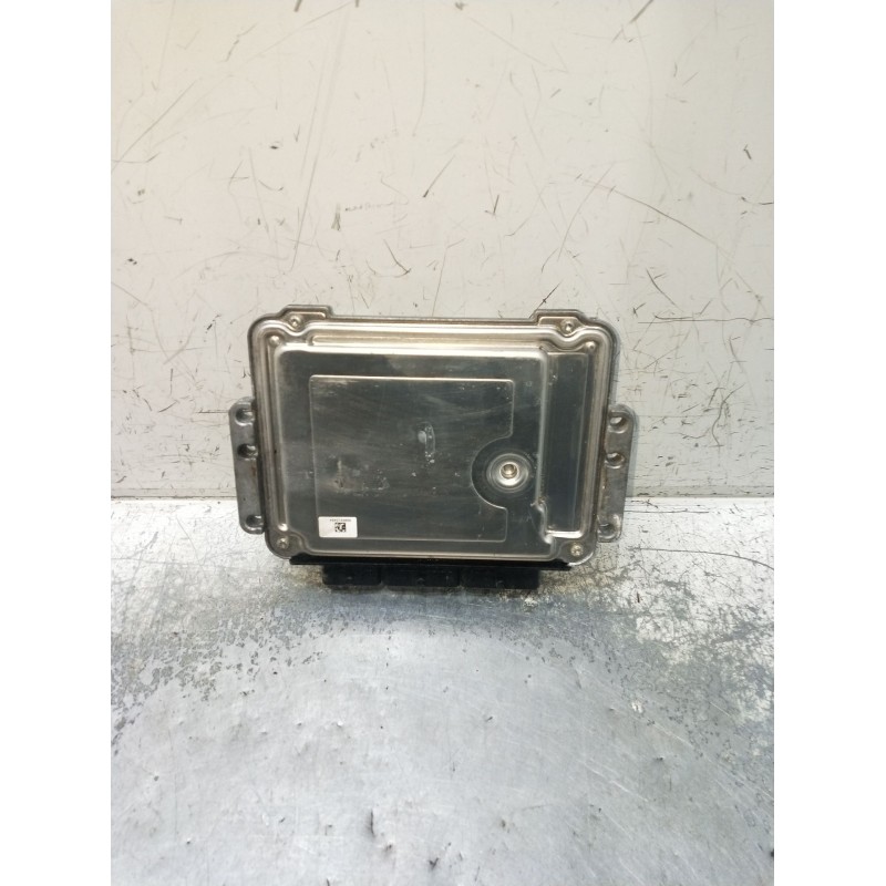 Recambio de centralita motor uce para renault megane iii hatchback (bz0/1_, b3_) 1.9 dci (bz0n, bz0j) referencia OEM IAM 0281015