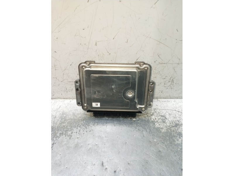 Recambio de centralita motor uce para renault megane iii hatchback (bz0/1_, b3_) 1.9 dci (bz0n, bz0j) referencia OEM IAM 0281015