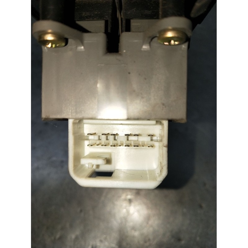 Recambio de mando elevalunas delantero izquierdo para toyota rav 4 iii (_a3_) 2.2 d 4wd (ala30_) referencia OEM IAM  5P 