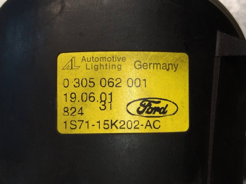 Recambio de faro antiniebla izquierdo para ford mondeo berlina (ge) ambiente referencia OEM IAM 1S7115K202AC 0305062001 