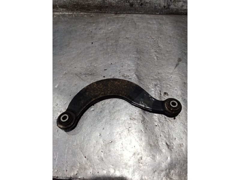 Recambio de brazo suspension superior delantero derecho para mazda 3 lim. (bl) luxury referencia OEM IAM   