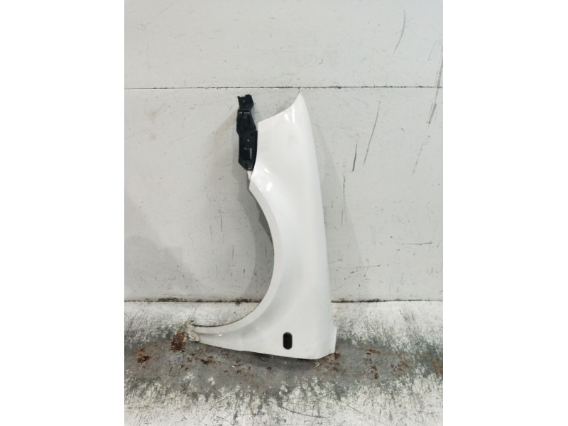 Recambio de aleta delantera izquierda para volkswagen passat b5.5 (3b3) 1.9 tdi referencia OEM IAM   