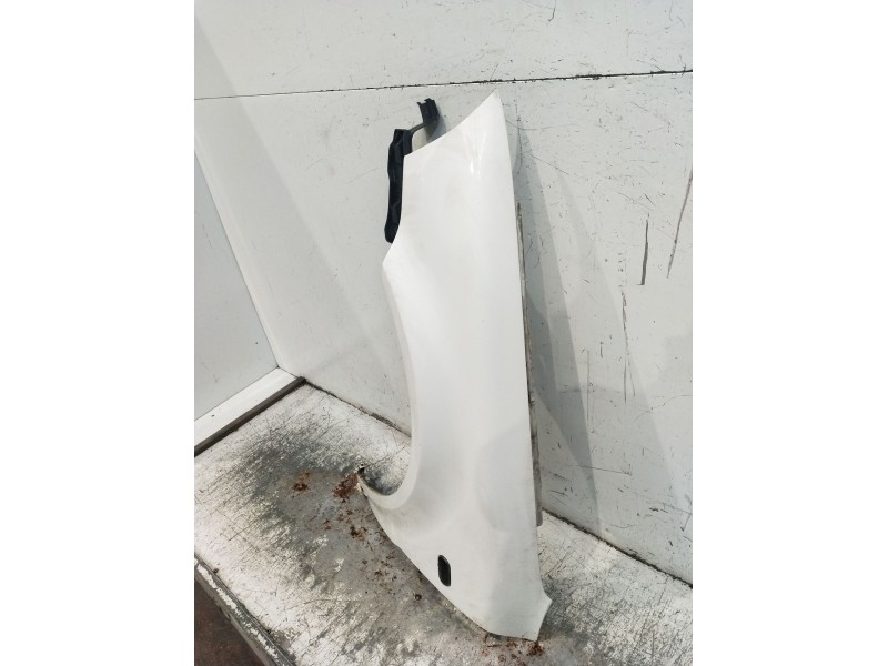 Recambio de aleta delantera izquierda para volkswagen passat b5.5 (3b3) 1.9 tdi referencia OEM IAM   