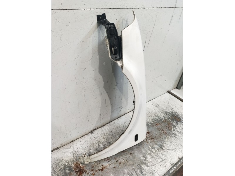 Recambio de aleta delantera izquierda para volkswagen passat b5.5 (3b3) 1.9 tdi referencia OEM IAM   