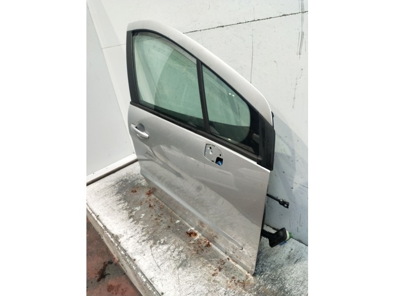 Recambio de puerta delantera derecha para peugeot 308 access referencia OEM IAM  5P 