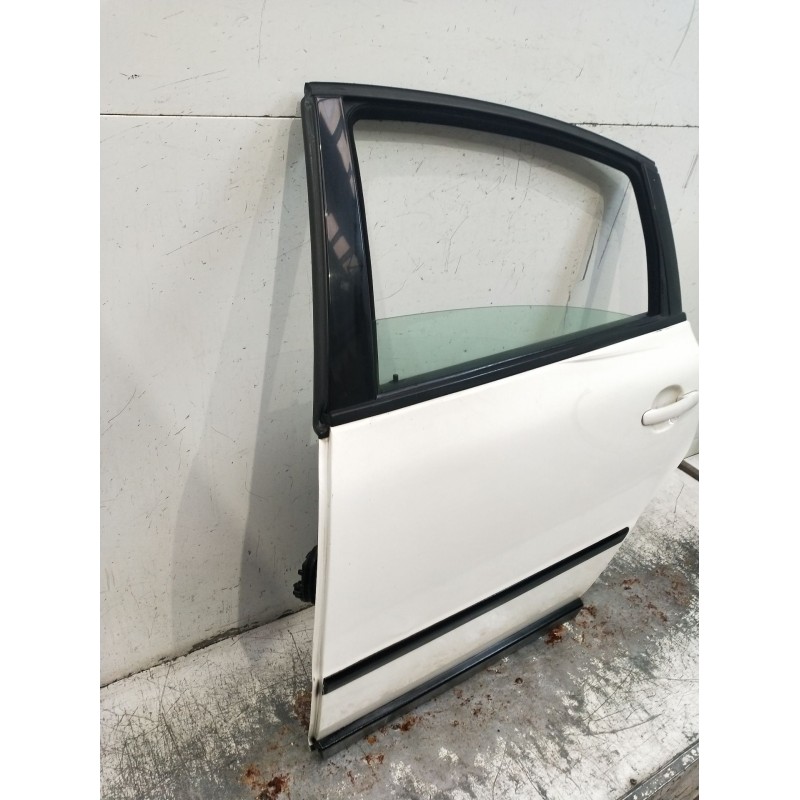 Recambio de puerta trasera izquierda para volkswagen passat b5.5 (3b3) 1.9 tdi referencia OEM IAM  5P 