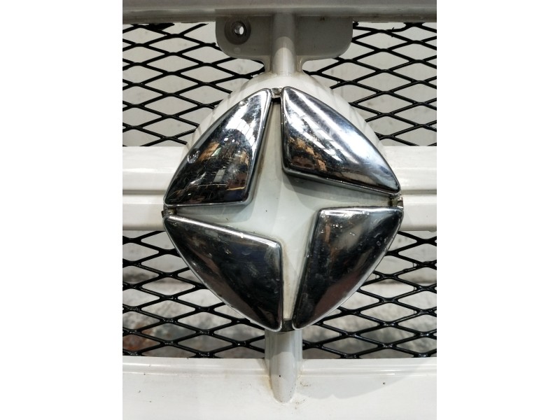 Recambio de paragolpes delantero para santana 300/350 2.0 tdi 4x4 referencia OEM IAM  OJO VER FOTOS 