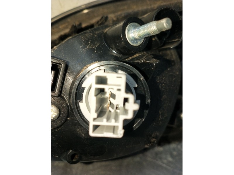 Recambio de piloto trasero izquierdo interior para mazda 3 lim. (bl) luxury referencia OEM IAM   