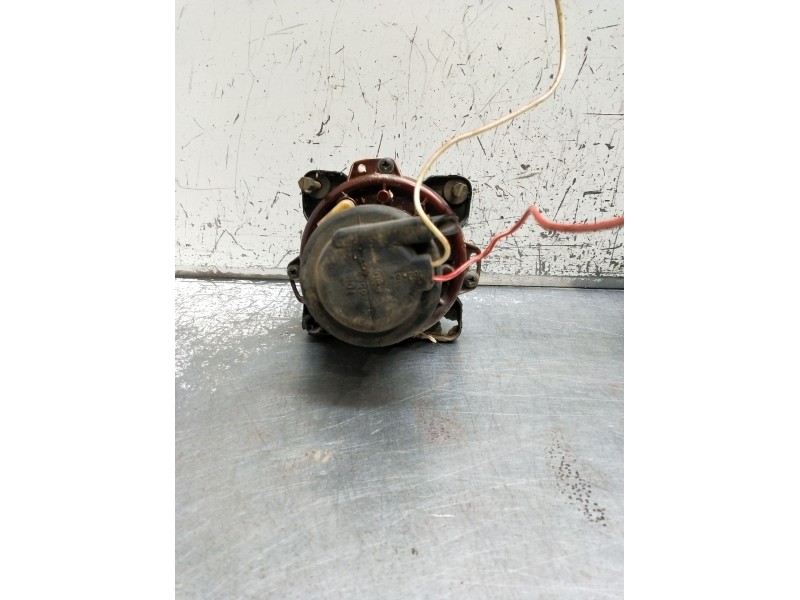 Recambio de faro derecho para santana 300/350 2.0 tdi 4x4 referencia OEM IAM   