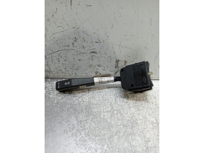 Recambio de mando luces para opel corsa a referencia OEM IAM 90126712 2239900 90126713