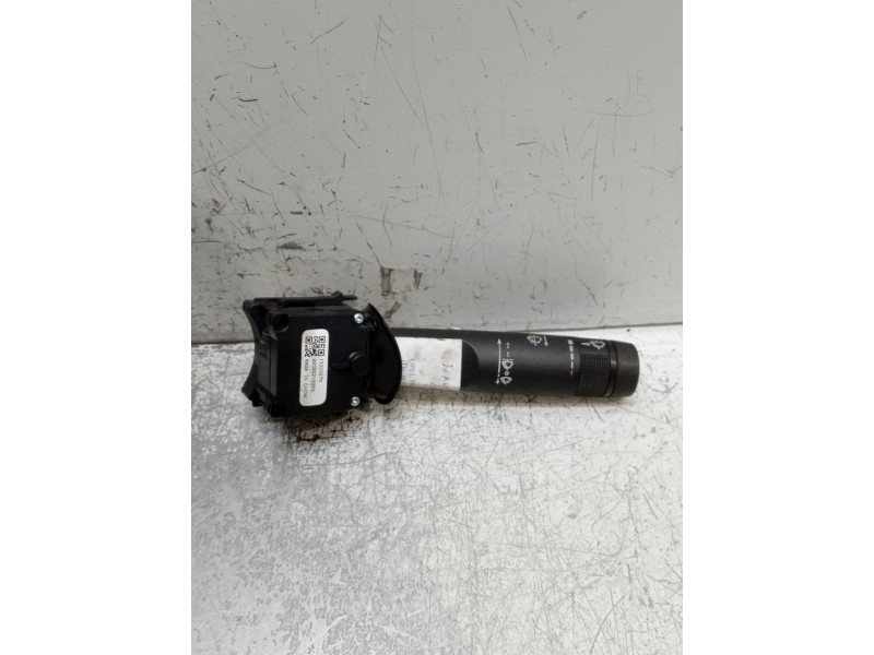 Recambio de mando limpia para opel insignia a (g09) 2.0 cdti (68) referencia OEM IAM 13303270 92020210063 