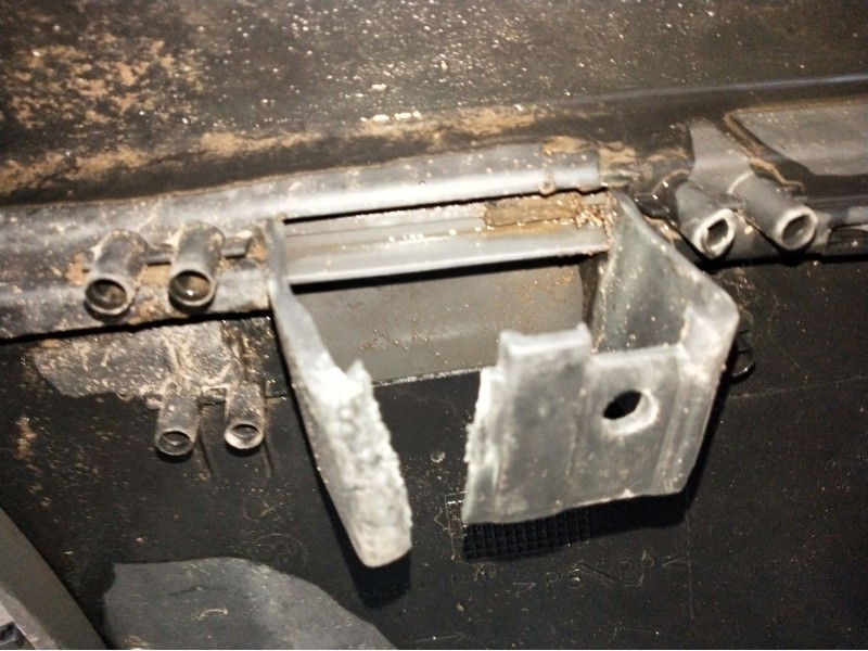 Recambio de paragolpes delantero para renault 19 ii (b/c53_) 1.4 referencia OEM IAM  VER FOTOS 