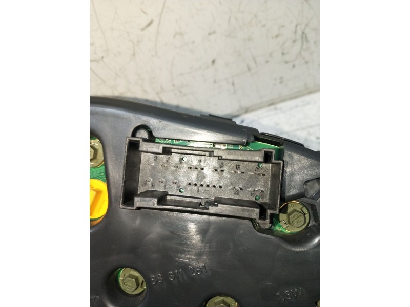 Recambio de cuadro instrumentos para mercedes-benz clase clk (w208) coupe 200 (208.335) referencia OEM IAM A2085403511 110008915