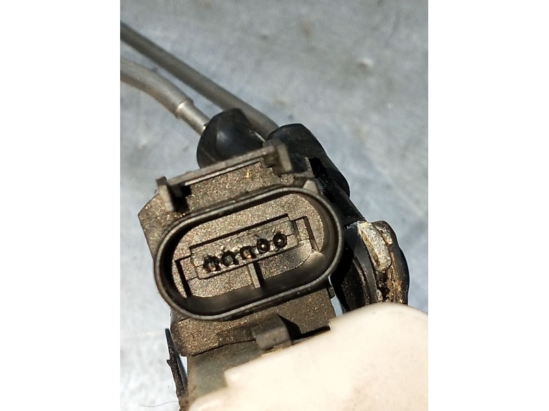 Recambio de motor cierre centralizado delantero izquierdo para audi a4 b5 avant (8d5) s4 quattro referencia OEM IAM  5P 