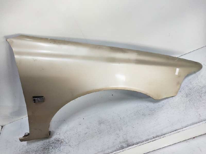 Recambio de aleta delantera derecha para volvo s40 berlina 1.6 cat referencia OEM IAM   