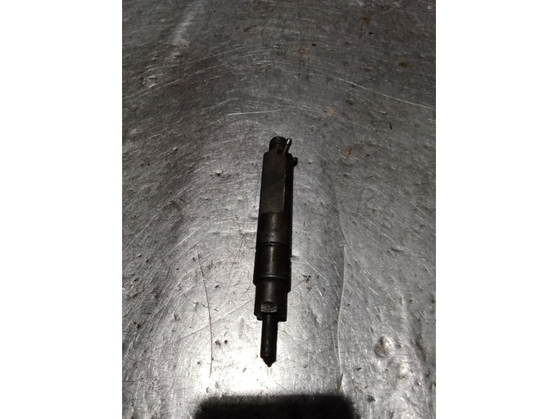 Recambio de inyector para seat leon (1m1) signo referencia OEM IAM 0432193696 028130202P BOSCH