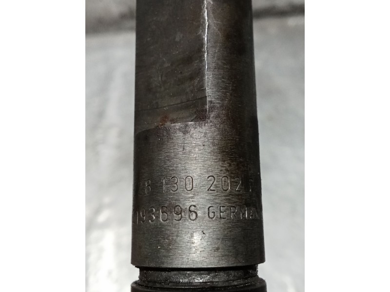 Recambio de inyector para seat leon (1m1) signo referencia OEM IAM 0432193696 028130202P BOSCH