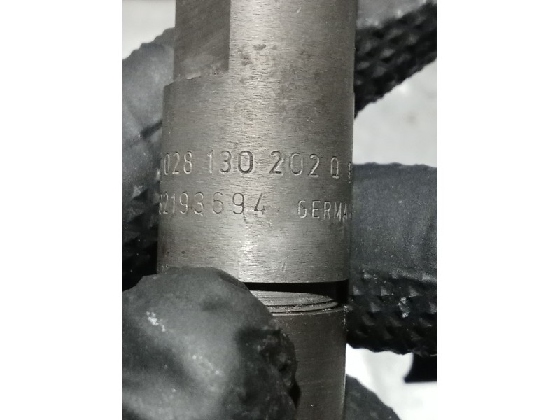 Recambio de inyector para seat leon (1m1) signo referencia OEM IAM 0432193694 028130202Q BOSCH