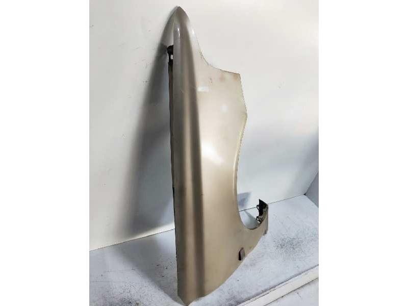 Recambio de aleta delantera derecha para volvo s40 berlina 1.6 cat referencia OEM IAM   