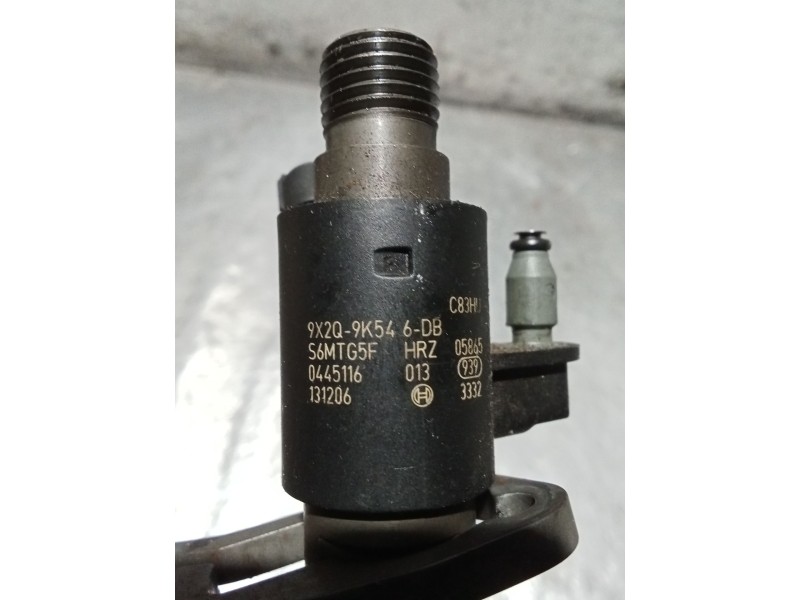 Recambio de inyector para jaguar xf 3.0 v6 diesel luxury referencia OEM IAM 0445116013 9X2Q9K546DB BOSCH