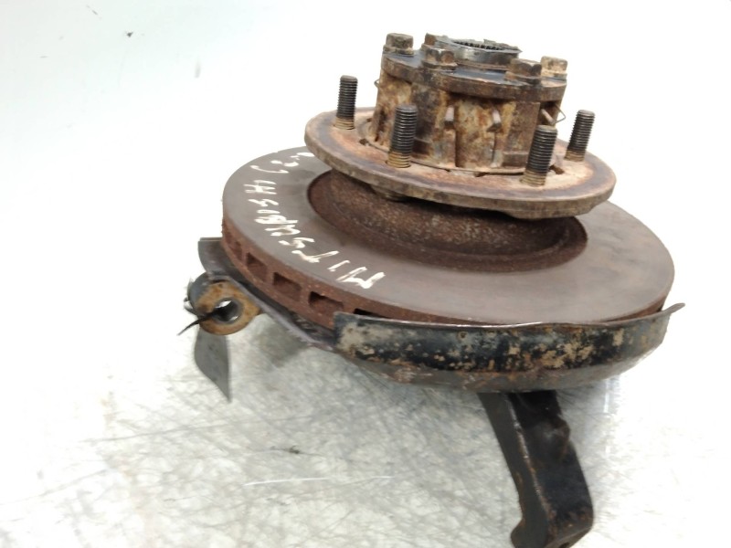 Recambio de mangueta delantera derecha para mitsubishi l 200 (k6/7) 2500 td glx (4-ptas.) referencia OEM IAM   