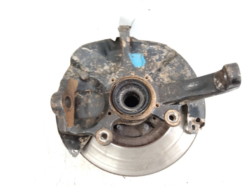 Recambio de mangueta delantera derecha para mitsubishi l 200 (k6/7) 2500 td glx (4-ptas.) referencia OEM IAM   