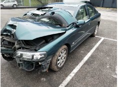 volvo s60 berlina del año 2002