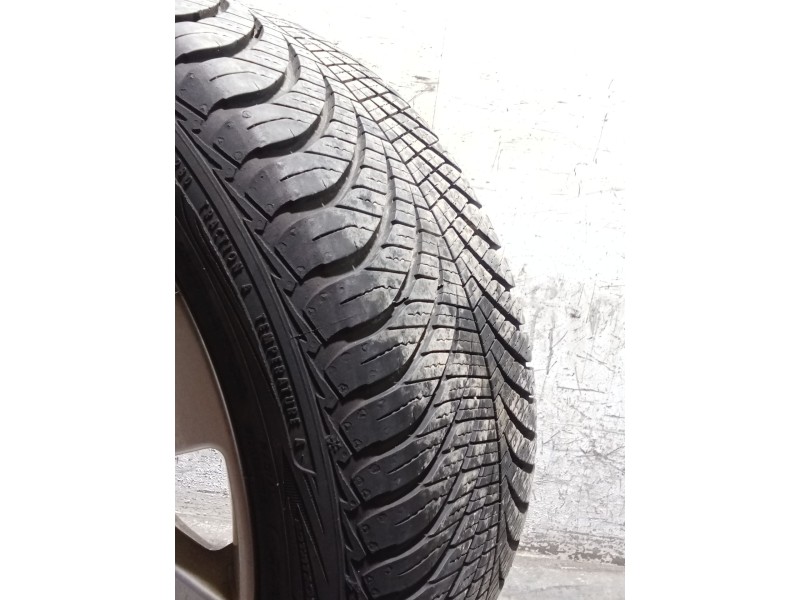 Recambio de juego llantas para seat toledo iv (kg3) 1.6 tdi referencia OEM IAM 215/45 R16 90V  