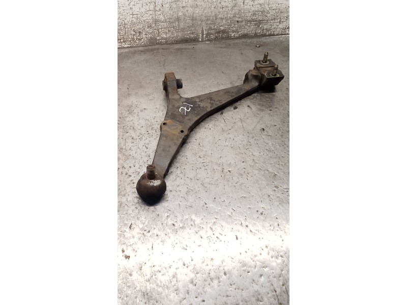 Recambio de brazo suspension inferior delantero izquierdo para citroën saxo (s0, s1) 1.5 d referencia OEM IAM   