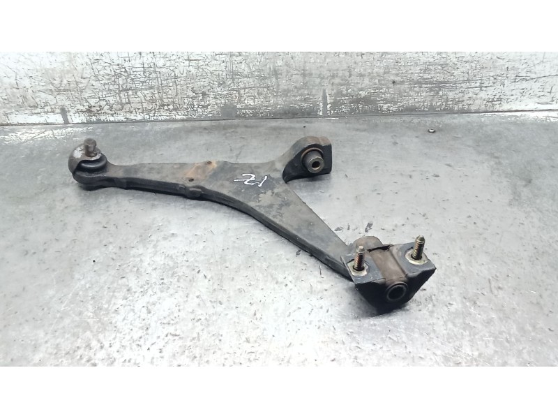 Recambio de brazo suspension inferior delantero izquierdo para citroën saxo (s0, s1) 1.5 d referencia OEM IAM   
