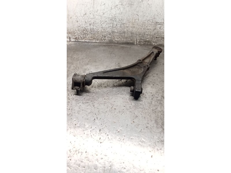 Recambio de brazo suspension inferior delantero derecho para citroën saxo (s0, s1) 1.5 d referencia OEM IAM   